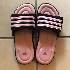 NEW PINK AND BLACK ADIDAS SLIDES